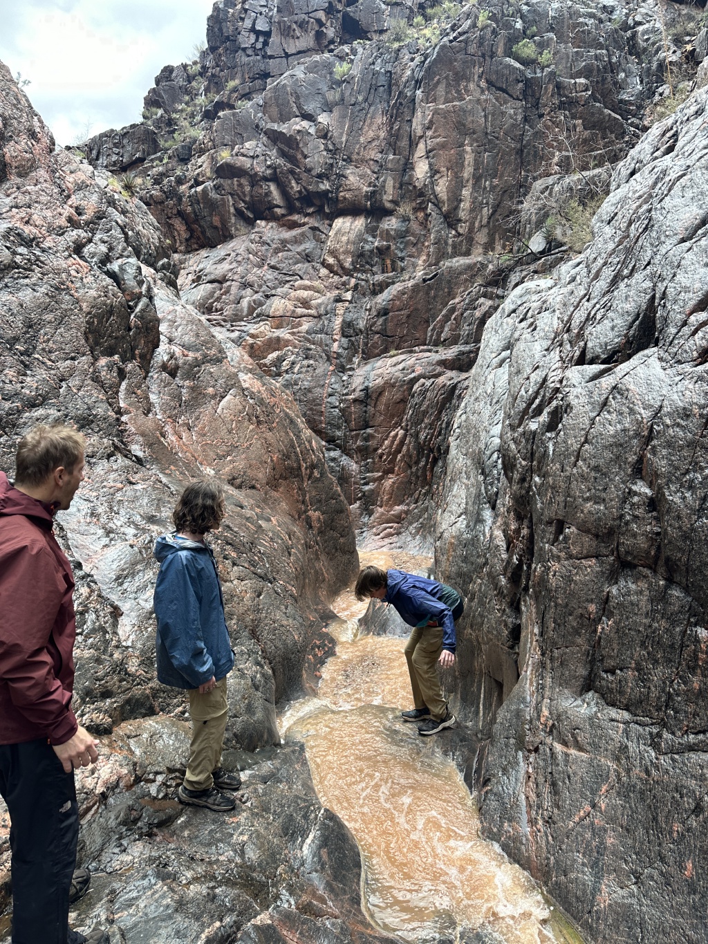 2023-03-15-Grand-Canyon-Crew8787-273-slot-canyon-Ben-Quade-Charlie.JPG