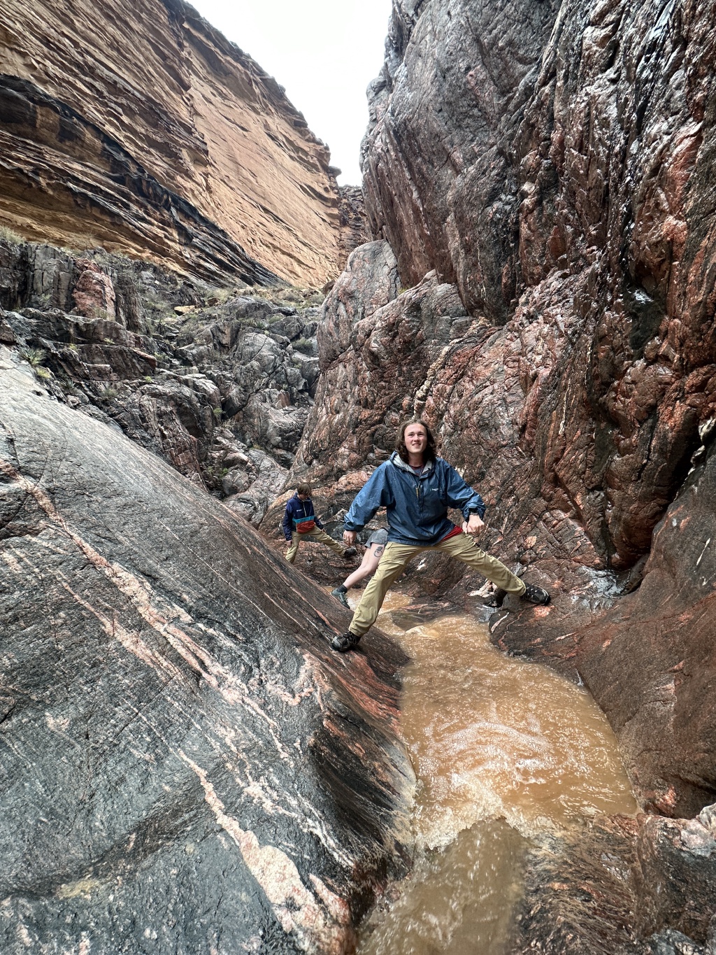 2023-03-15-Grand-Canyon-Crew8787-285-slot-canyon-Quade.JPG