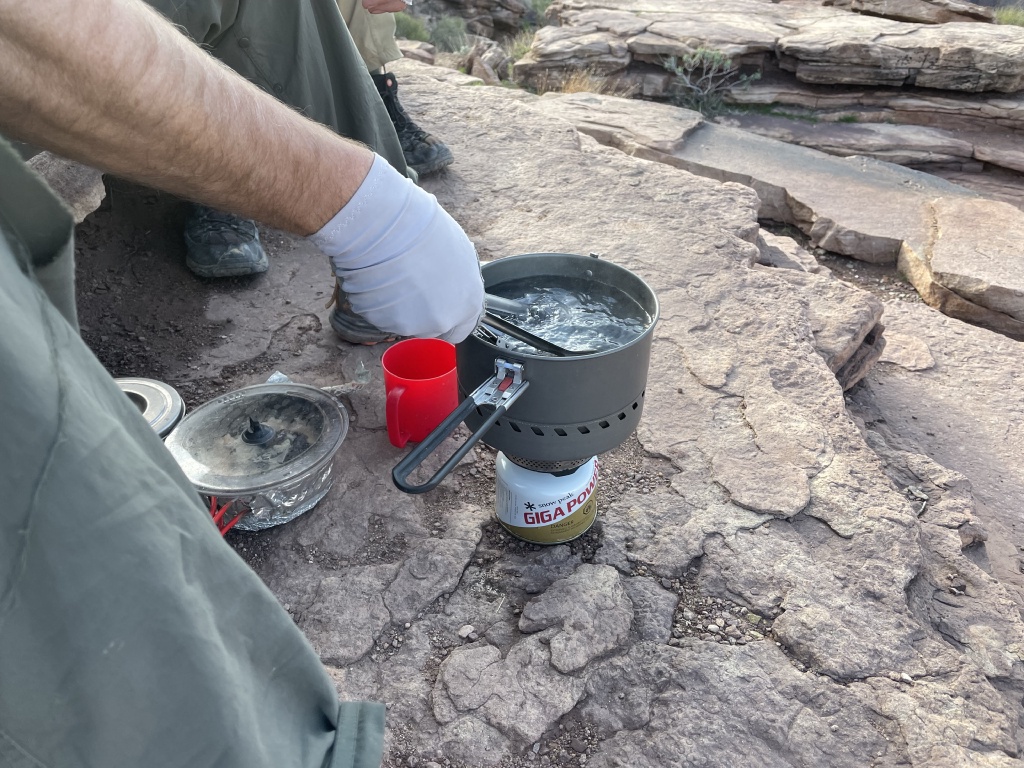2023-03-16-Grand-Canyon-Crew8787-372-sterilizing-spoons.jpg