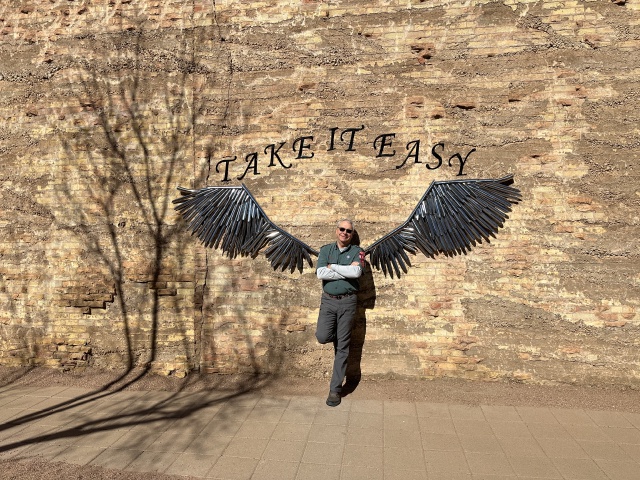 2023/03(March)/Grand-Canyon-Crew-8787/640x480_2023-03-12-Grand-Canyon-Crew8787-013-Windslow-Guy.JPG
