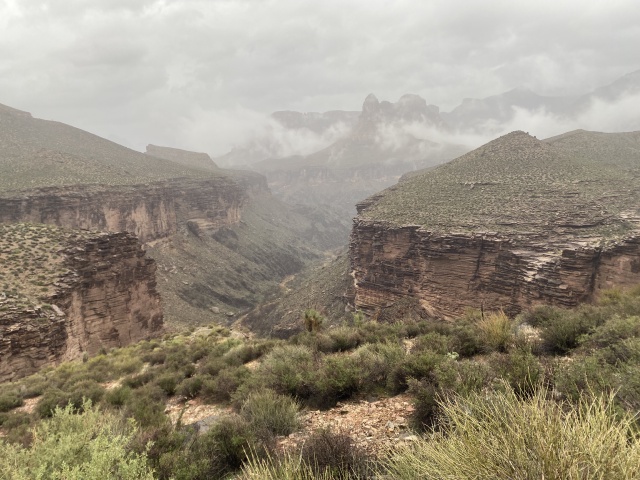 2023-03-15-Grand-Canyon-Crew8787-205-rainy-day.jpg