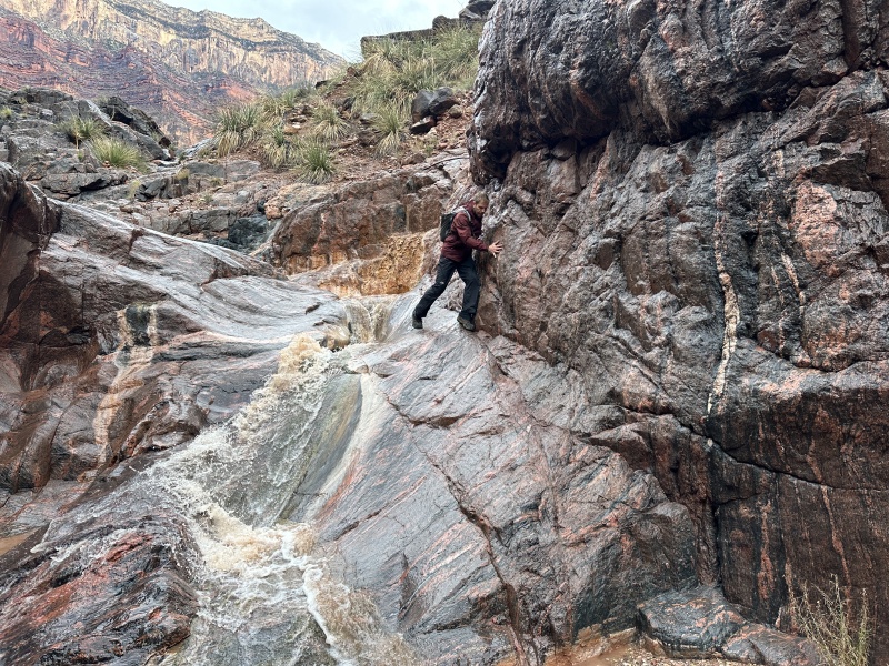 2023-03-15-Grand-Canyon-Crew8787-246-slot-canyon-Ben.JPG