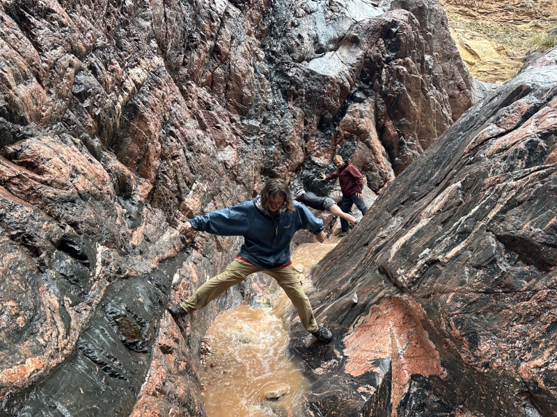 2023-03-15-Grand-Canyon-Crew8787-263-slot-canyon-Quade-Carl-Ben.JPG