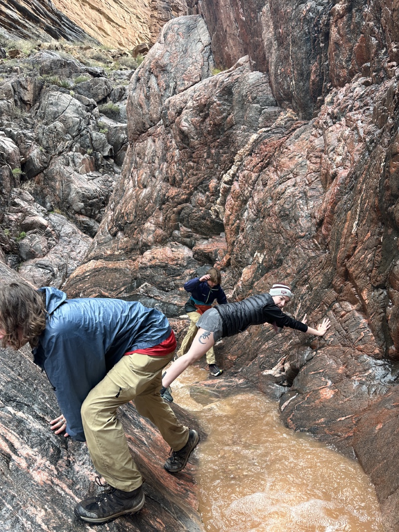 2023-03-15-Grand-Canyon-Crew8787-287-slot-canyon-Quade-Clare-Charlie.JPG