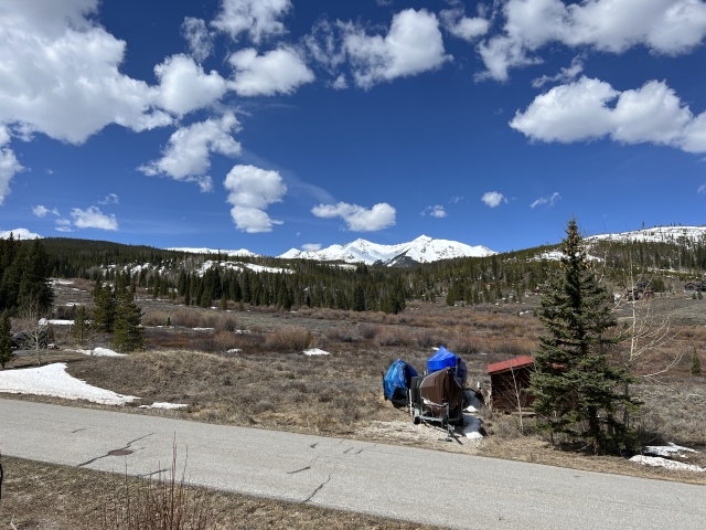 2023/04(April)/Colorado/640x480_2023-05-01-Peak1.JPG