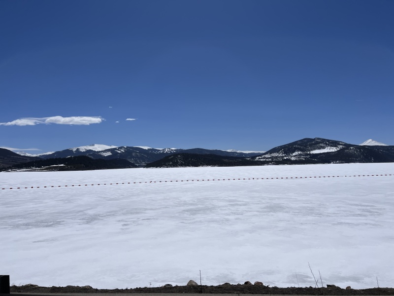 2023/04(April)/Colorado/800x600_2023-04-29-Lake-Dillon.JPG