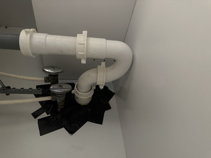 2023-04-06-South-Carolina-13-sink.JPG
