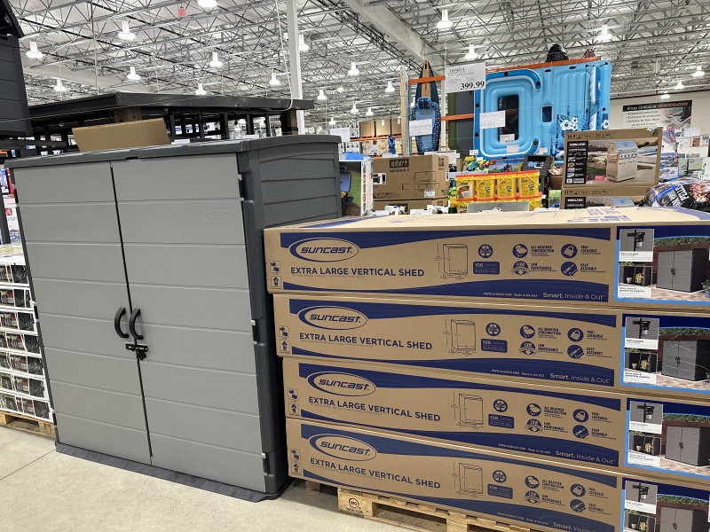 2023/04(April)/Misc/2023-04-23-Costco-Shed-1.JPG