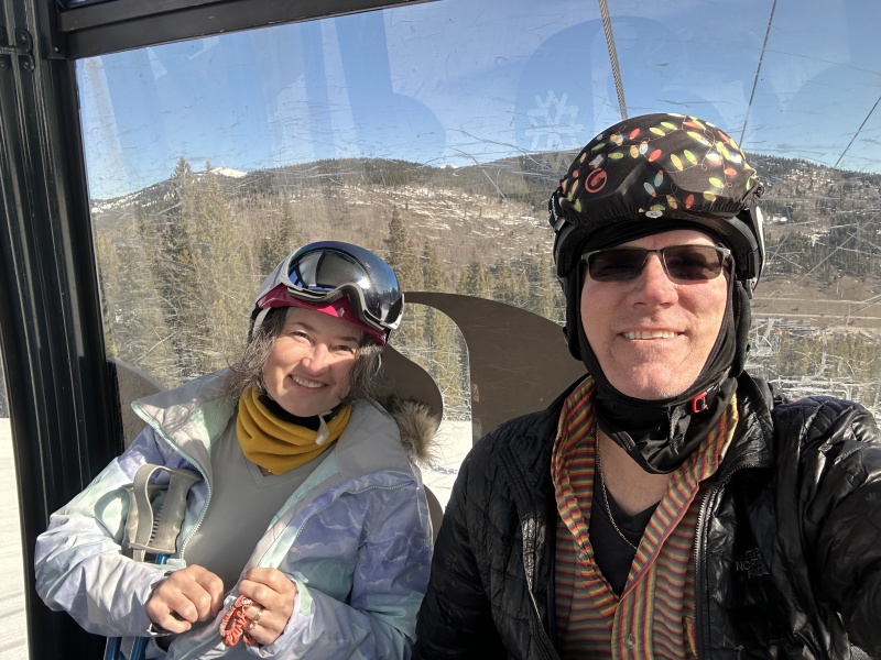 2023/04(April)/New-Snow-Skis/800x600_2023-04-30-New-Atomic-Skis-12-Suzi-Travis.JPG
