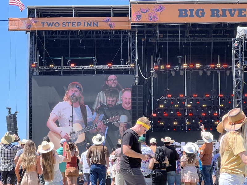 2023/04(April)/Two-StepInn-Festival-Georgetown-TX/800x600_2023-04-15-Two-Step-Inn-Festival-12.JPG