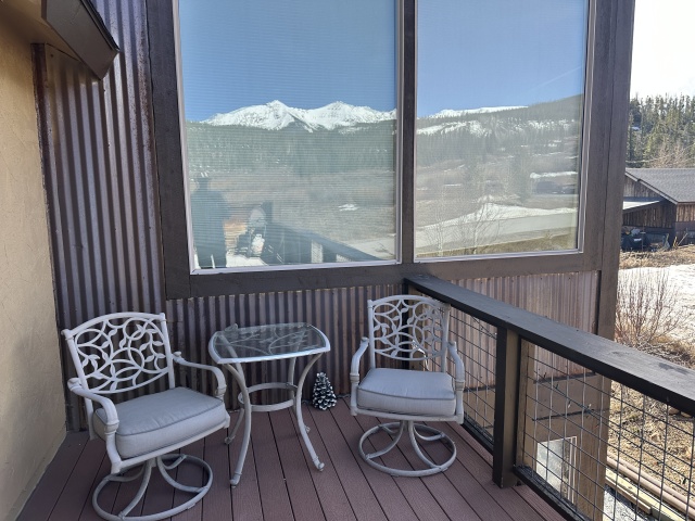 2023-05-01-Breckenridge-House-Pics-02.JPG