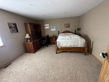 2023-05-01-Breckenridge-House-Pics-22.JPG