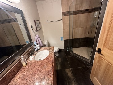 2023-05-01-Breckenridge-House-Pics-24.JPG