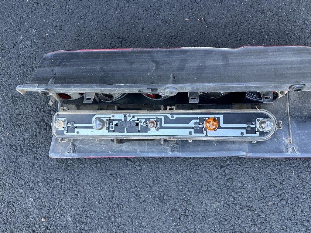2023/05(May)/Colorado-House-Work/1024x768_2023-09-13-Sprinter-brake-lights.JPG