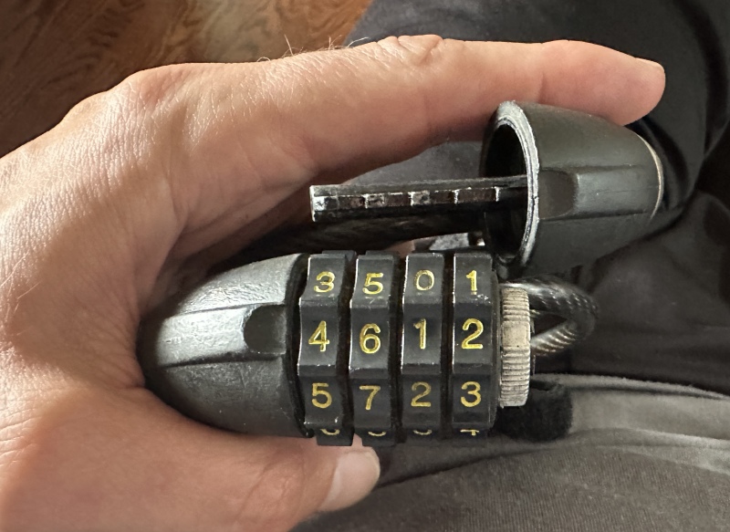 2023/05(May)/Colorado-House-Work/800x600_2023-05-02-Found-Lock-Cracked-combo.JPG