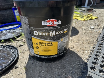 2023-07-06-Asphalt-Reseal-6.JPG