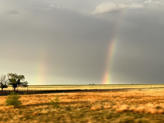 2023/05(May)/Colorado/640x480_2023-05-17-Dumas-Rainbow-03.JPG