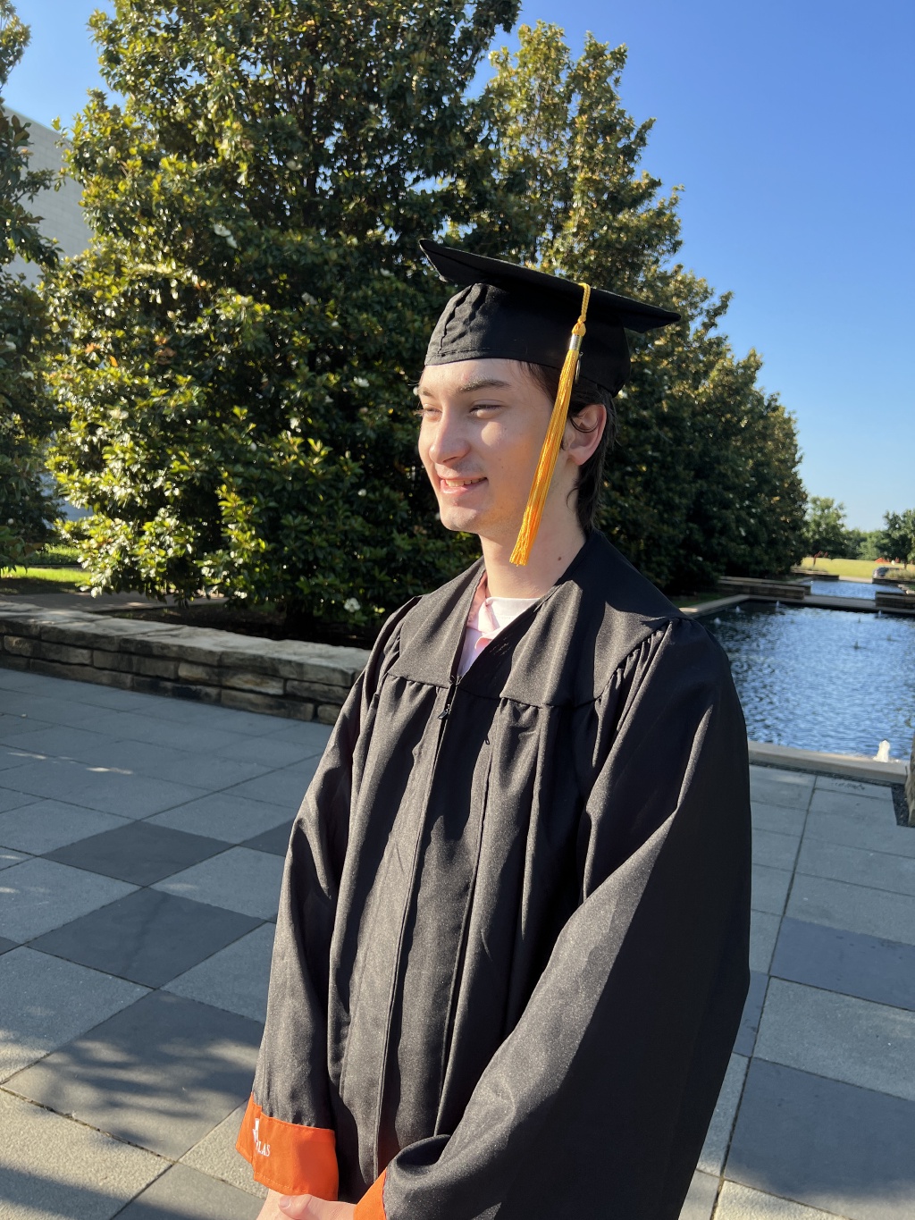 2023/05(May)/Dax-College-Graduation/1024x768_2023-05-17-Dax-UTD-College-Graduation-13.JPG