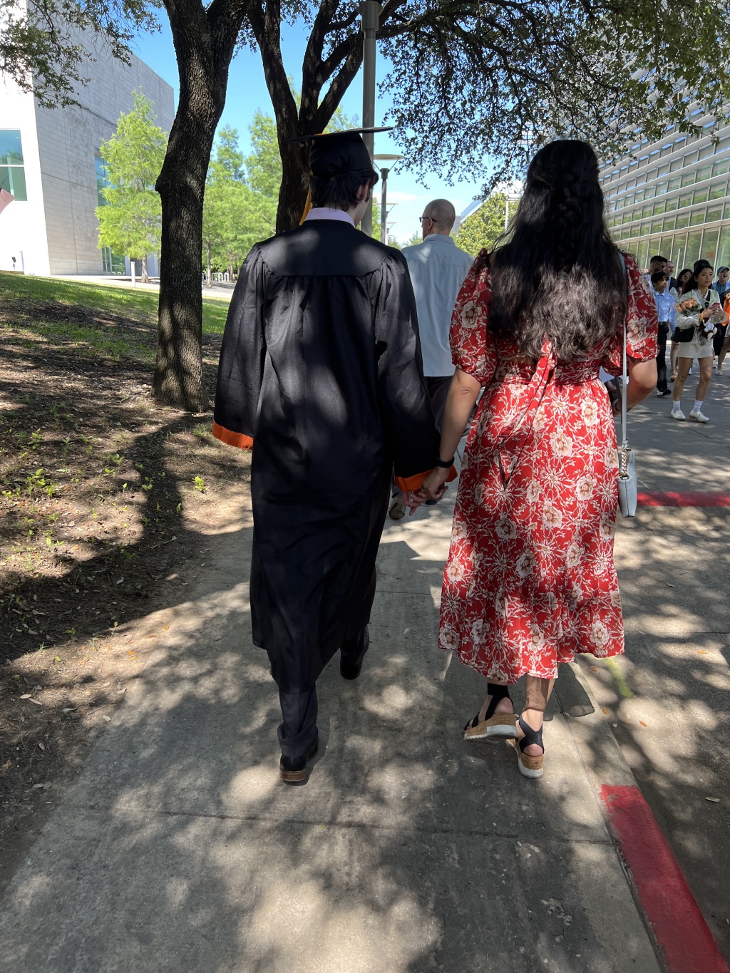 2023/05(May)/Dax-College-Graduation/1024x768_2023-05-17-Dax-UTD-College-Graduation-28-Aditi.JPG