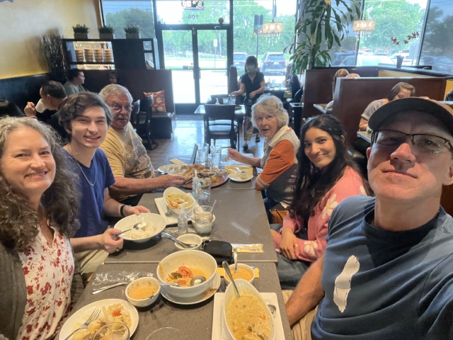 2023/05(May)/Dax-College-Graduation/640x480_2023-05-16-Dax-UTD-College-Graduation-01-Suzi-Jim-Janeen-Aditi-Travis.JPG