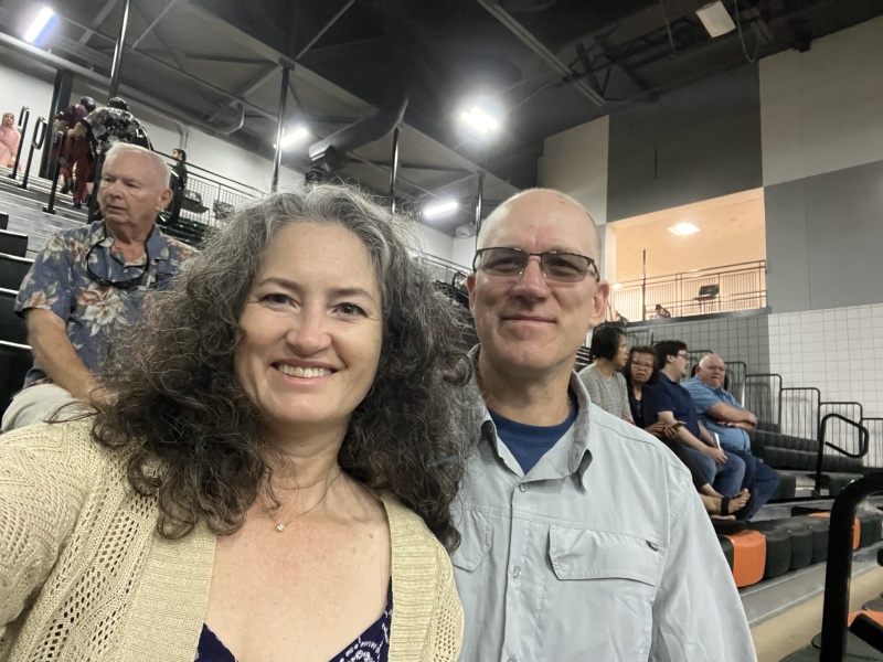 2023/05(May)/Dax-College-Graduation/800x600_2023-05-17-Dax-UTD-College-Graduation-15-Suzi-Travis.JPG