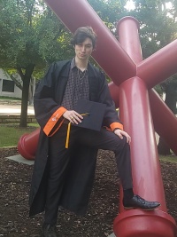 2023-05-07-Dax-Graduation-Photoshoot-46.jpg