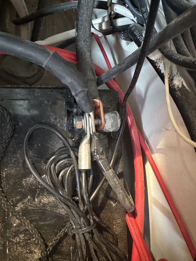 2023/05(May)/Sprinter-House-Batteries-Replaced/640x480_2023-05-06-Sprinter-07-House-Battery-Replacement.JPG