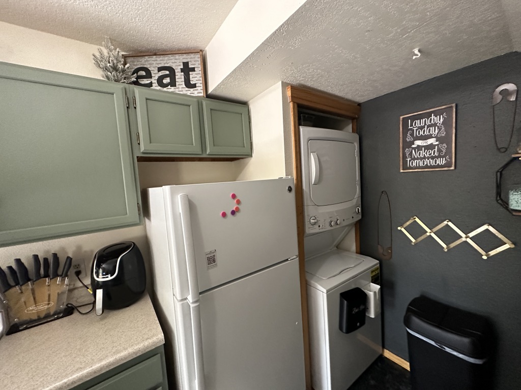 2023/06(June)/Ben-Kavita-House-Hunting/1024x768_2023-06-30-Ben-Kavita-Colorado-House-Hunting-21.JPG