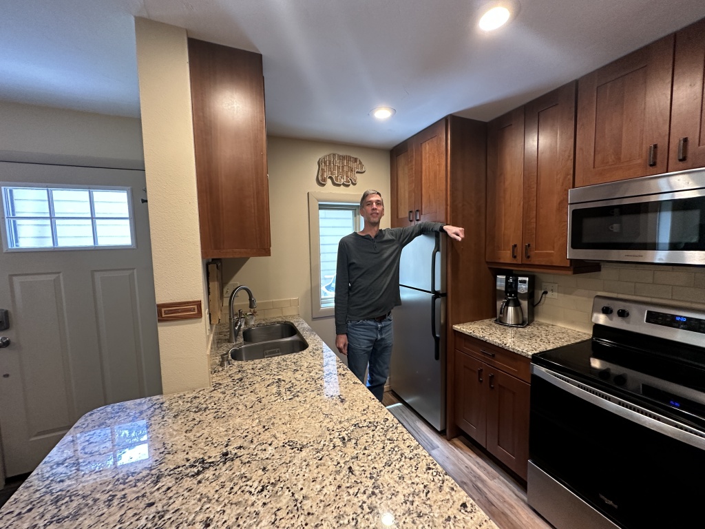 2023/06(June)/Ben-Kavita-House-Hunting/1024x768_2023-06-30-Ben-Kavita-Colorado-House-Hunting-69-Stan.JPG