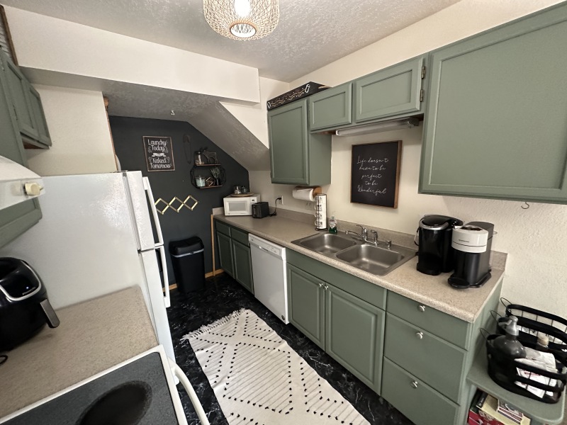 2023/06(June)/Ben-Kavita-House-Hunting/800x600_2023-06-30-Ben-Kavita-Colorado-House-Hunting-20.JPG