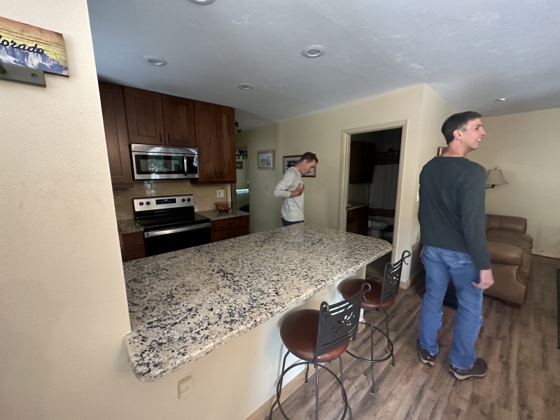 2023/06(June)/Ben-Kavita-House-Hunting/800x600_2023-06-30-Ben-Kavita-Colorado-House-Hunting-60-Stan.JPG