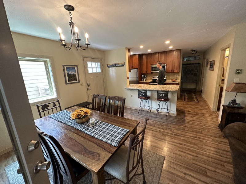 2023/06(June)/Ben-Kavita-House-Hunting/800x600_2023-06-30-Ben-Kavita-Colorado-House-Hunting-65-Stan.JPG