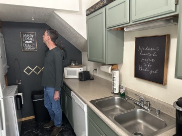 2023-06-30-Ben-Kavita-Colorado-House-Hunting-46-Stan.JPG