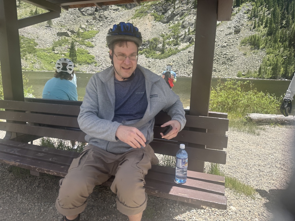 2023-06-29-Colorado-019-biking-Steve-with-busted-ribs.JPG