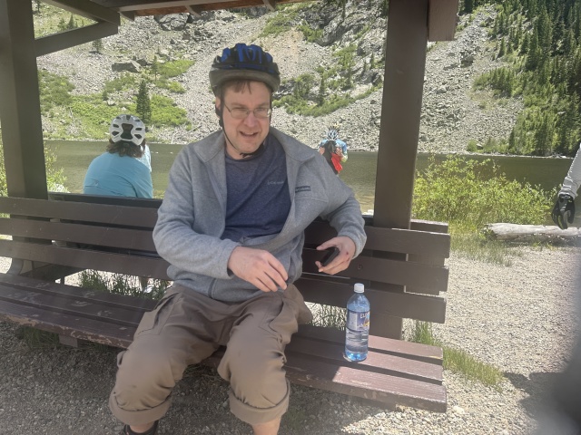 2023-06-29-Colorado-019-biking-Steve-with-busted-ribs.JPG