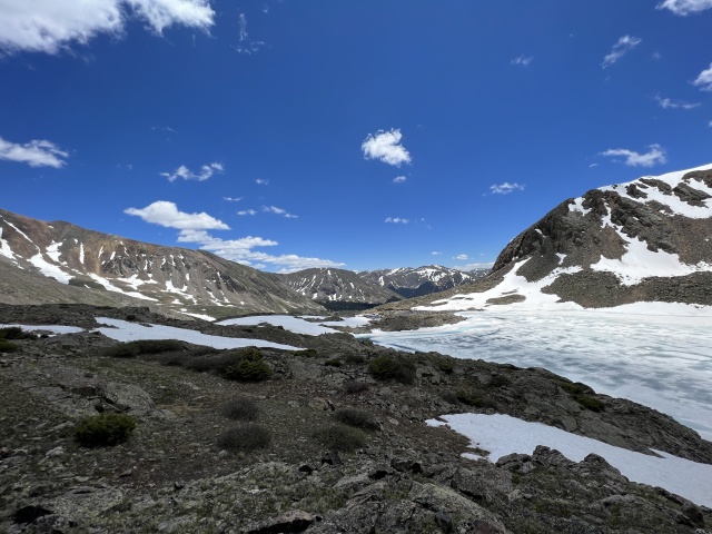 2023/06(June)/Colorado-Ben-Kavita-Stan-Steve-visit/640x480_2023-07-01-Colorado-Chihuahua-Gultch-Hike-059-Lake.JPG
