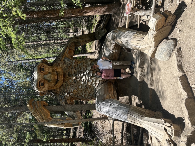 2023/06(June)/Colorado-Ben-Kavita-Stan-Steve-visit/800x600_2023-06-25-Colorado-004-IsakHeartstoneTroll-Marci-Ren.JPG