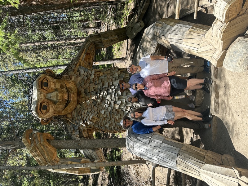 2023/06(June)/Colorado-Ben-Kavita-Stan-Steve-visit/800x600_2023-06-25-Colorado-008-IsakHeartstoneTroll-Travis-Suzi-Kavita-Marci-Ben-Ren.JPG