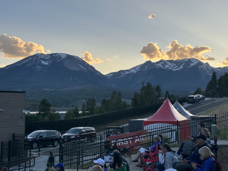 2023/06(June)/Colorado-Ben-Kavita-Stan-Steve-visit/800x600_2023-07-02-Colorado-005-Dillon-Amphitheater.JPG