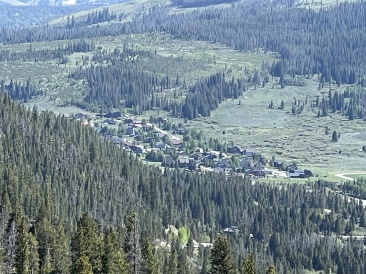 2023-06-24-Colorado-011-Farmers-Corner-from-hike.JPG