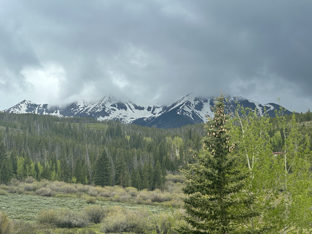 2023/06(June)/Colorado/1024x768_2023-06-16-Colorado-29-Peak-2-3-4.JPG