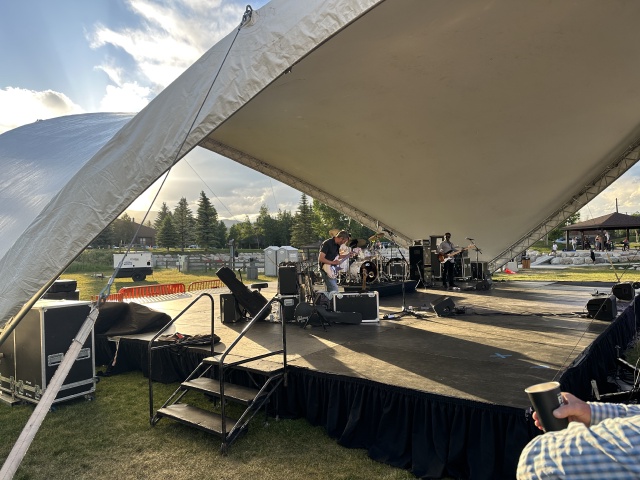 2023/07(July)/Colorado/640x480_2023-07-07-Colorado-02-Rainbow-park-First-Friday.JPG
