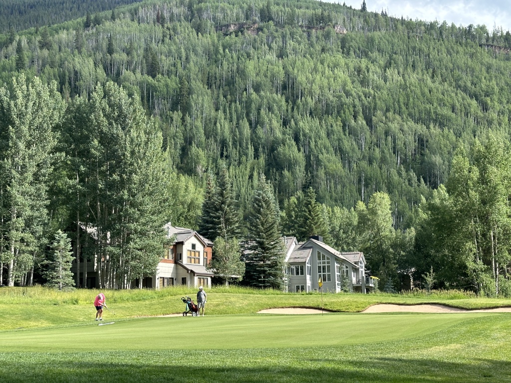 2023/07(July)/Golf-at-Vail-with-Ren/1024x768_2023-07-20-Colorado-3-Vail-Golf-Ren.JPG