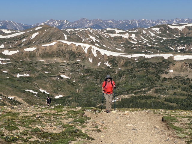 2023-07-15-Hiking-Cupid-Grizzly-12-Ren.JPG
