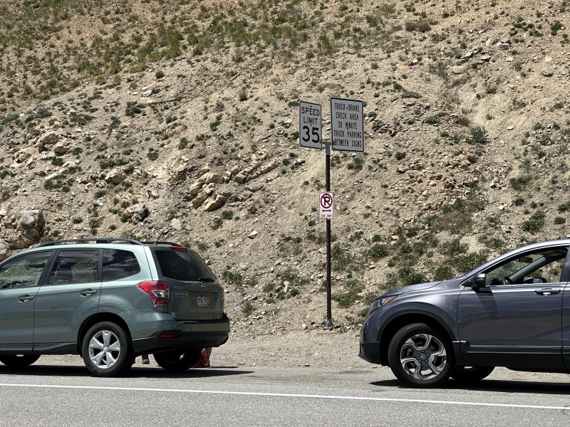 2023-07-15-Hiking-Cupid-Grizzly-61-no-parking.JPG