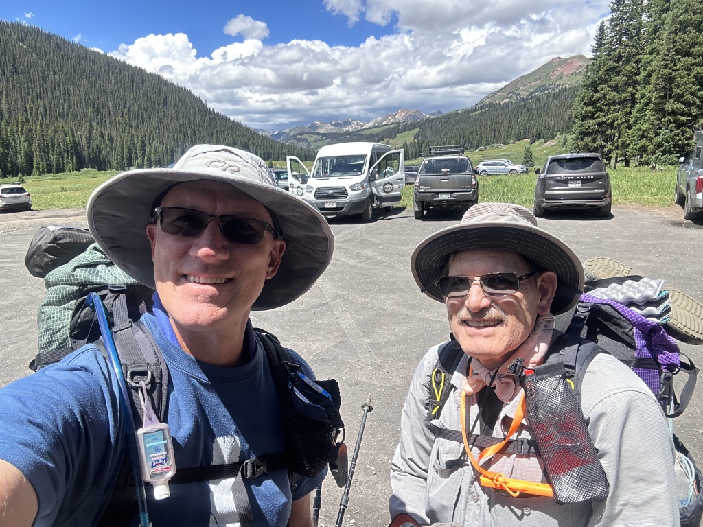 2023/08(August)/Maroon-Bells-4-Pass-Loop/1024x768_2023-08-03-Maroon-Bells-Four-Pass-Loop-009-Travis-Carl.JPG