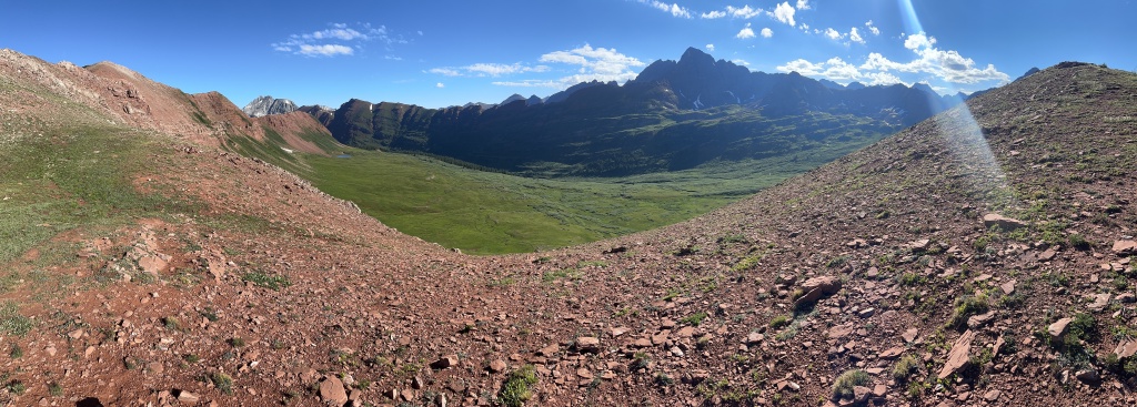 2023/08(August)/Maroon-Bells-4-Pass-Loop/1024x768_2023-08-04-Maroon-Bells-Four-Pass-Loop-061-Frigid-Air-Pass.JPG