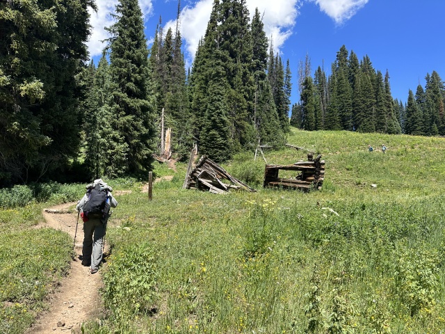 2023/08(August)/Maroon-Bells-4-Pass-Loop/640x480_2023-08-03-Maroon-Bells-Four-Pass-Loop-012-Carl.JPG