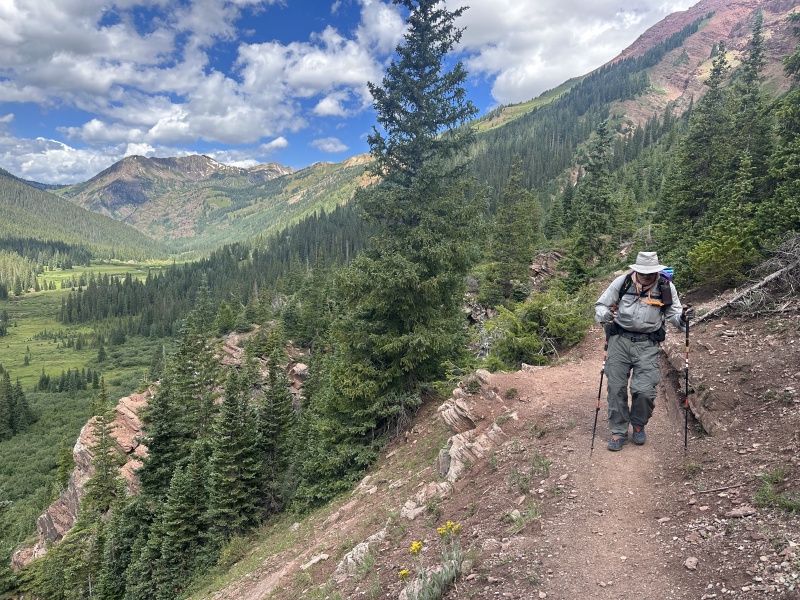 2023/08(August)/Maroon-Bells-4-Pass-Loop/800x600_2023-08-04-Maroon-Bells-Four-Pass-Loop-083-Carl.JPG