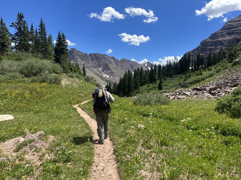 2023/08(August)/Maroon-Bells-4-Pass-Loop/800x600_2023-08-05-Maroon-Bells-Four-Pass-Loop-164-Carl.JPG